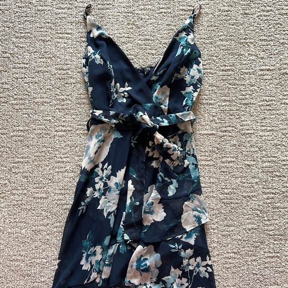 Trac High-Low Navy Floral Dress - Picture 2 of 6